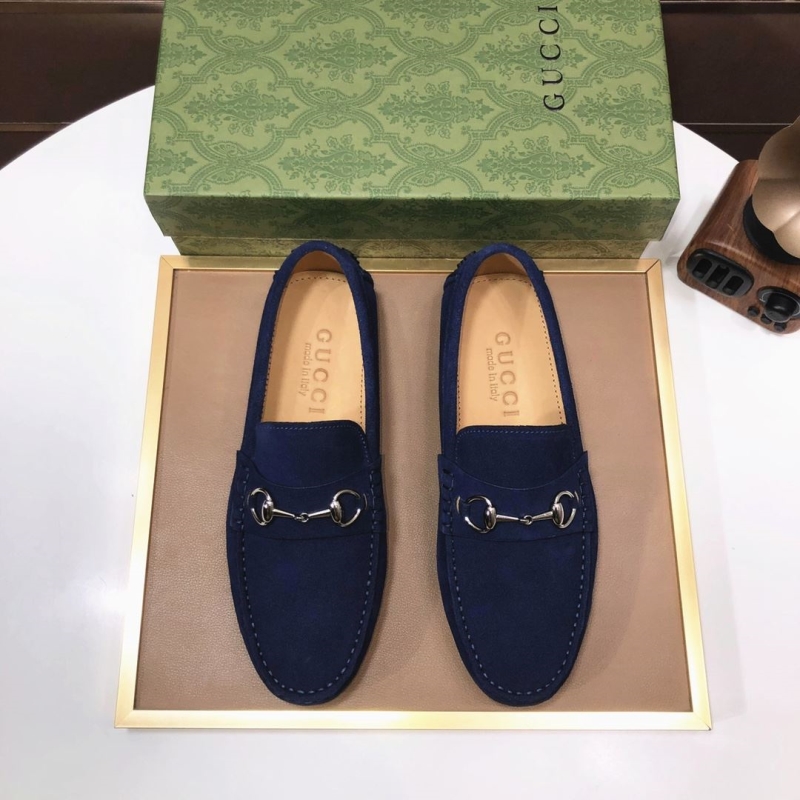 G*u*i leather shoes